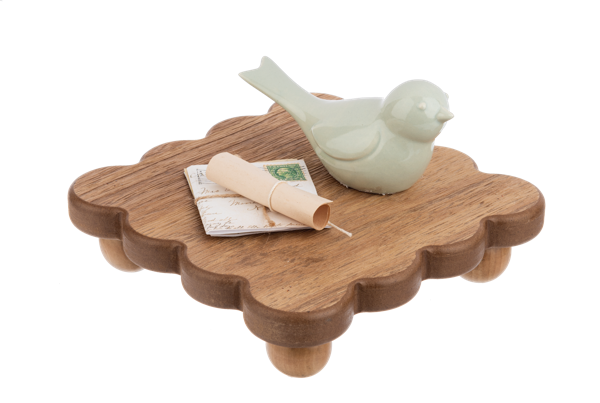 Decorative Scallop Edge Tray with Feet